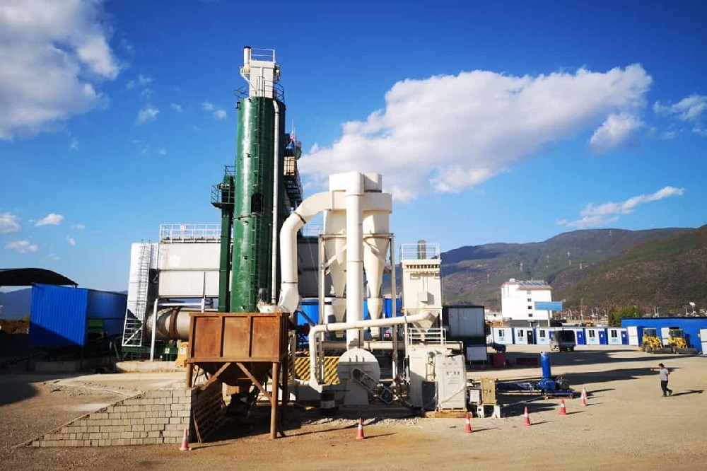 雷蒙磨粉機(jī)加工石油焦-石油焦磨粉機(jī)